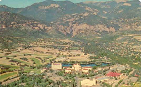 Colorado Springs, Broadmoor Hotel, aerial view