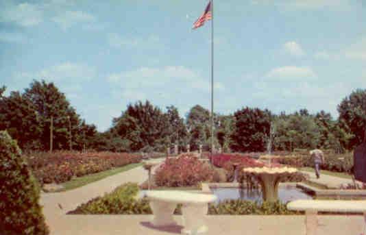 Topeka, Gage Park, Reinisch Memorial Rose Garden