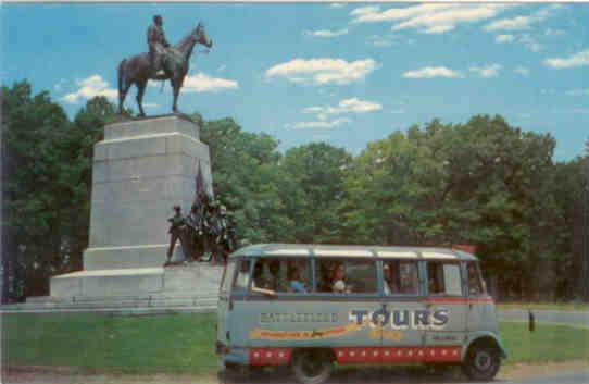 Historic Gettysburg Battlefield and Tour Bus