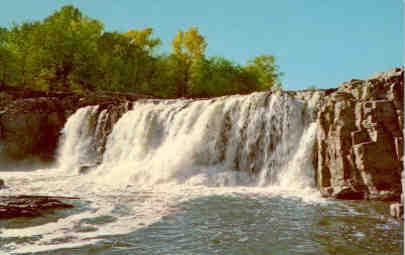 Sioux Falls, Beautiful Falls on Big Sioux River