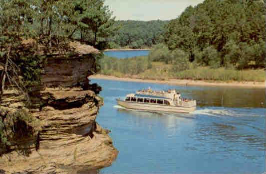 Lower Dells, sightseeing boat