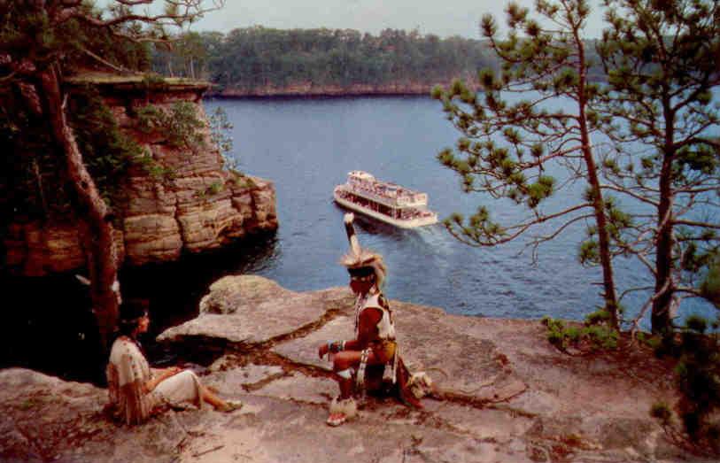 Wisconsin Dells, Signal Point and Winnebago Indians
