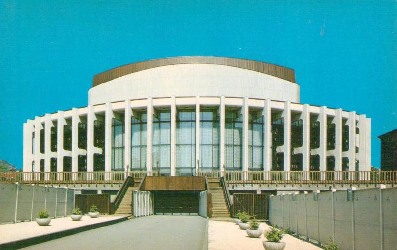 Montreal, Place Des Arts (sic)