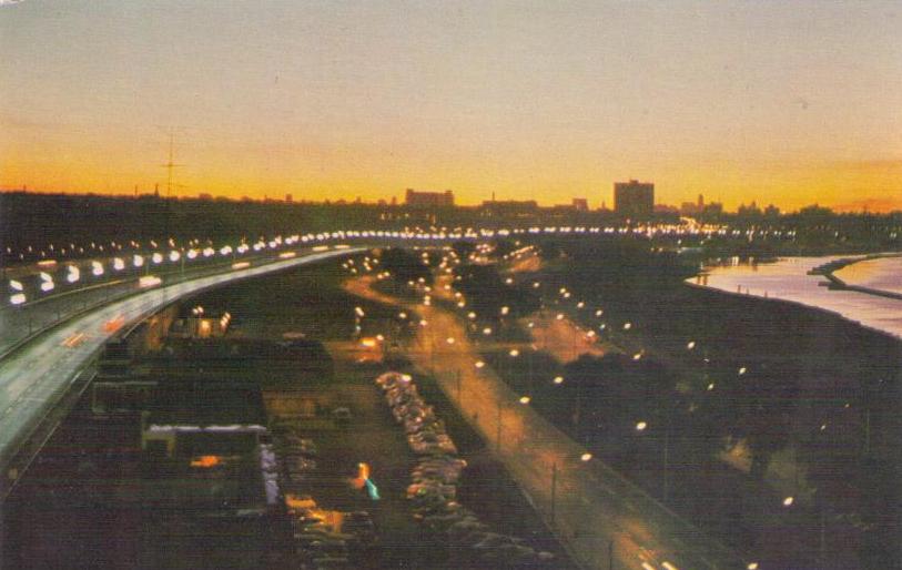 Toronto, Lakeshore Blvd. and Lake Ontario