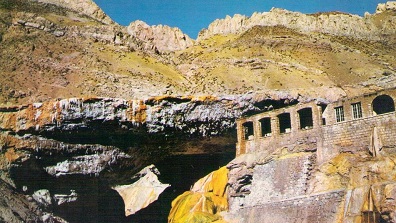 Mendoza, Camino a Chile:  Puente del Inca