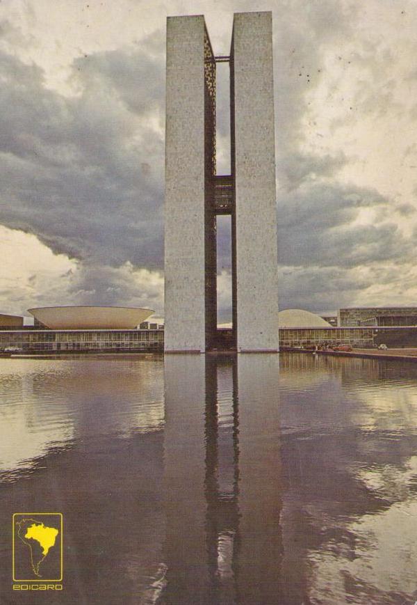 Brasilia – DF – Tres Poderes Square