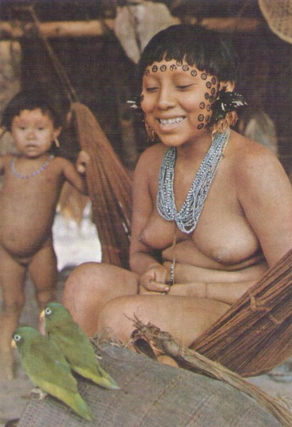 Rio Marauia – Alto Rio Negro – Amazonas, Young Uaika girl of Xamatauteri Tribe