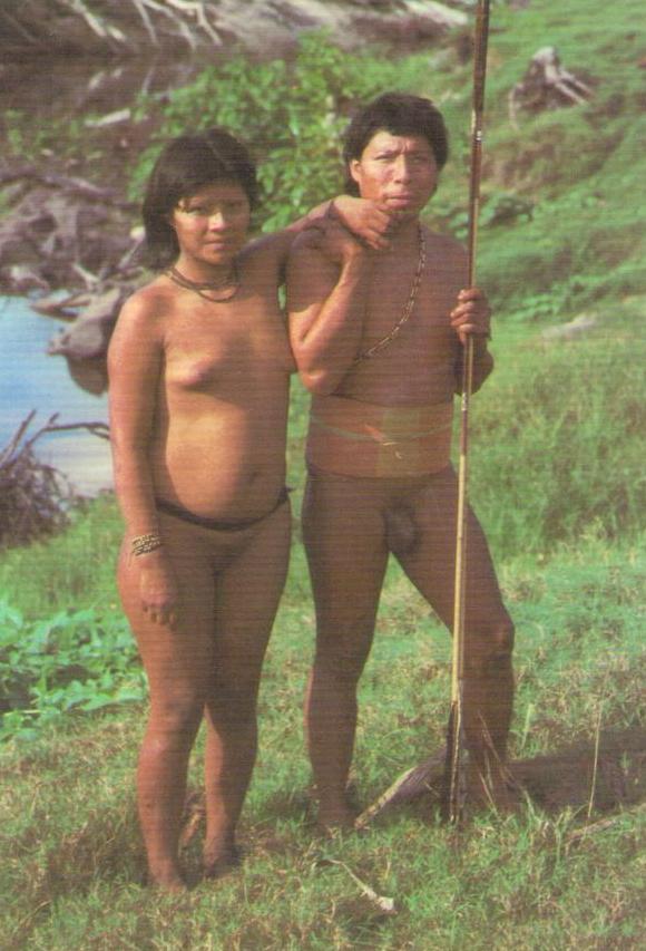 Indian couple of the “Cinta Larga” tribe, Morena Mountains, Rondonia