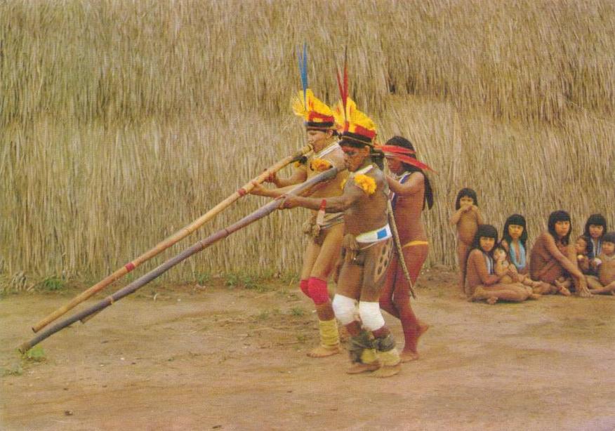 Xingu, Cuicuro indians, winding of the flutes of “Urua”