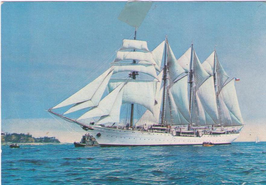 Armada de Chile, Buque Escuela “Esmeralda”
