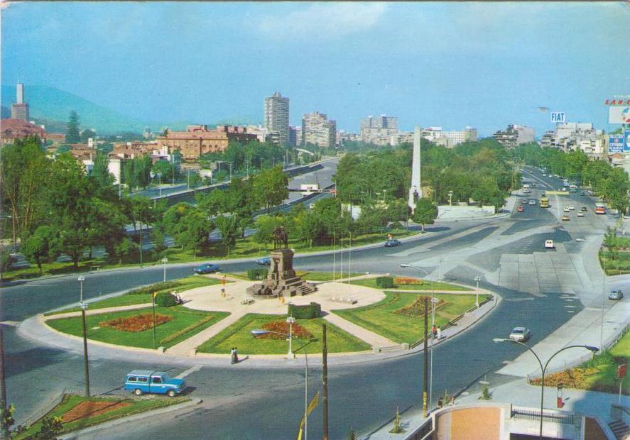 Santiago, Plaza General Baquedano