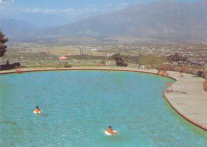 Santiago, Antilen Swimming Pool – Metropolitan Park