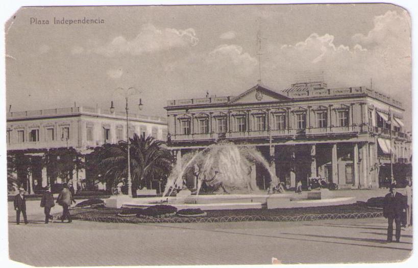 Montevideo, Plaza Independencia