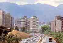Caracas, Autopista a Caricuao