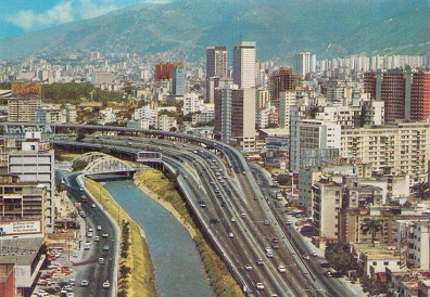 Caracas, Autopista del Este