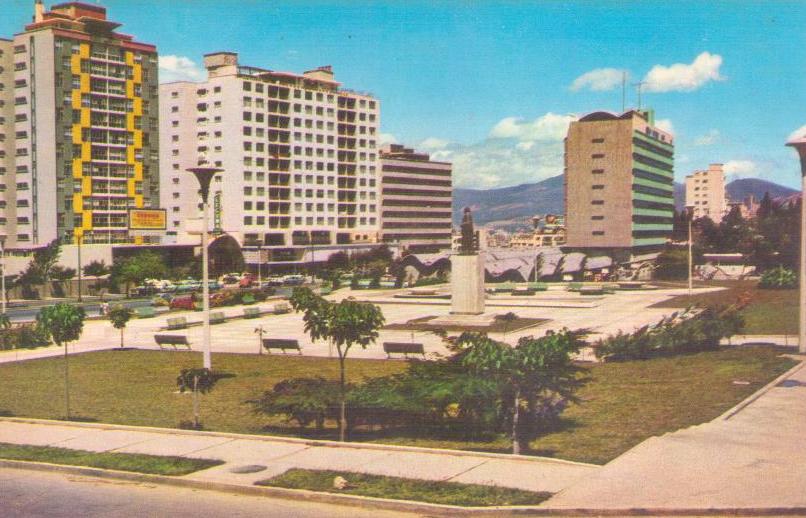 Caracas, Plaza Andres Bello