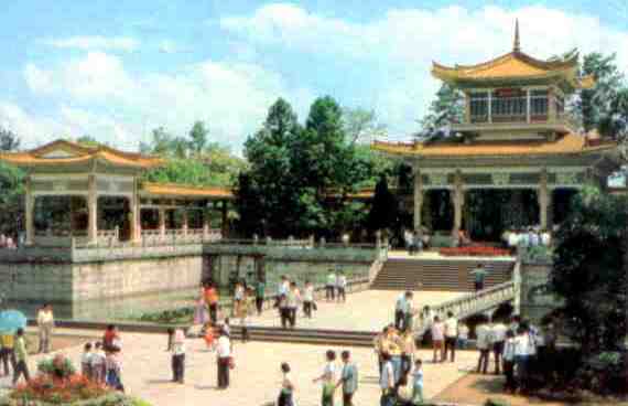 Kwangchow Uprising, mausoleum of martyrs (China)