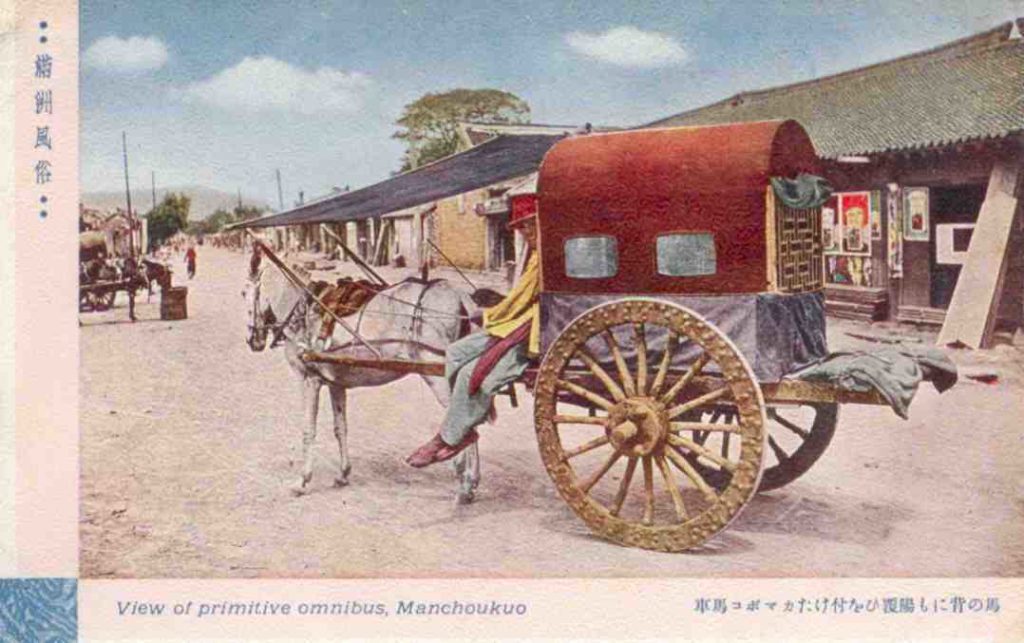Manchoukuo, view of primitive omnibus