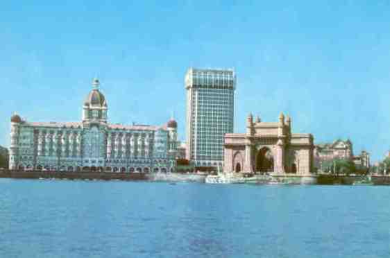Bombay, Gateway of India and Taj Hotel