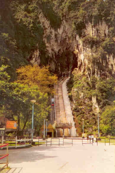 Batu Caves, 272 steps