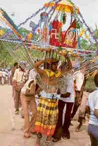 Thaipusam, kavadi