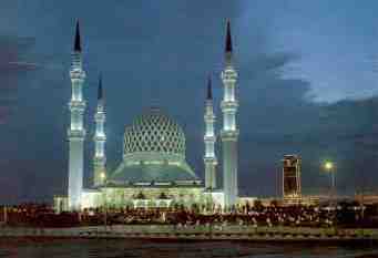 Shah Alam, Sultan Salahuddin Mosque