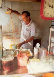 Teh tarik (pulled tea)