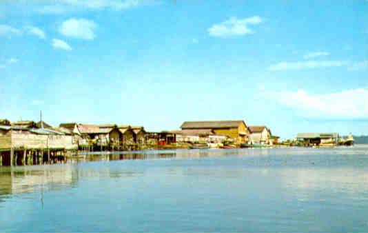 Lahad Datu, Houses on slits (sic)