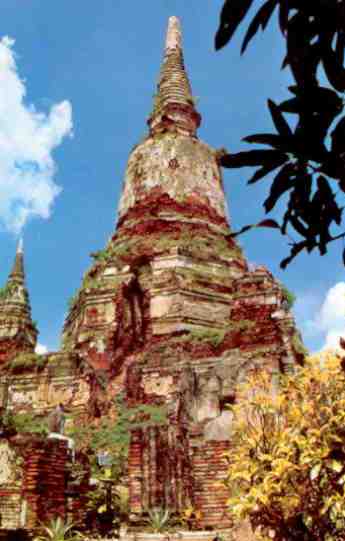 Wat Chao Phaya Thai (Ayudhaya, Thailand)