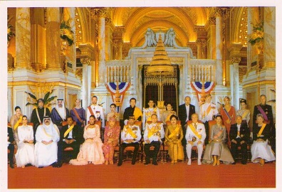 Royal family group, further view