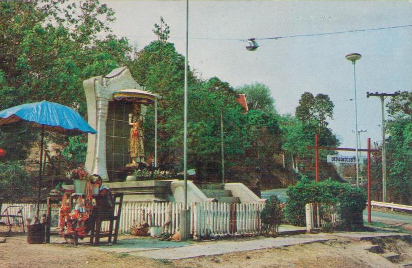 Chiengmai (sic), Phra Kru Basri-Vichai monument