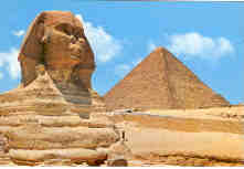 Great Sphinx and Kheops Pyramid (Egypt)