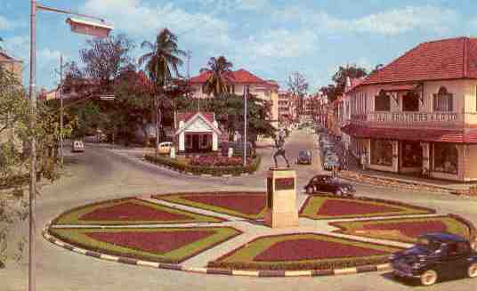 Dar es Salaam, Windsor Street and Askari Monument