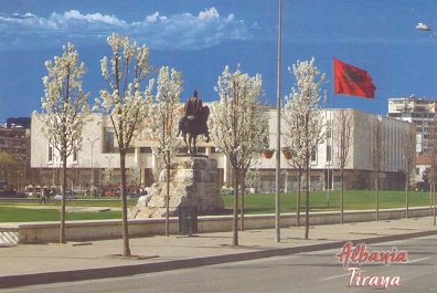 Tirana, Skanderbeg statue and square