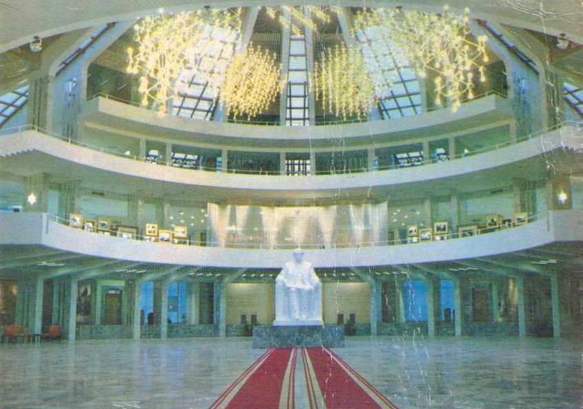 Tirana, “Enver Hoxha” Museum, grand hall
