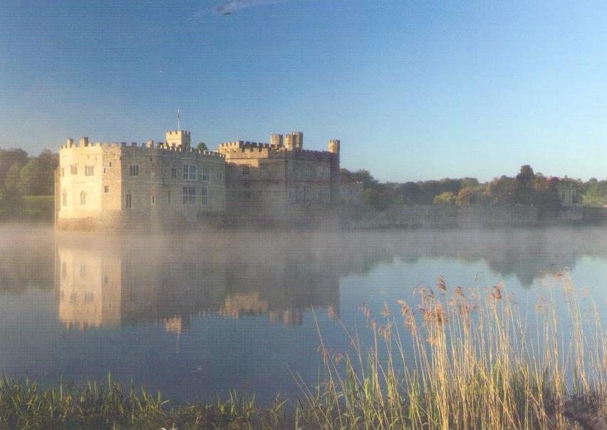 Leeds Castle, Dawn Mist