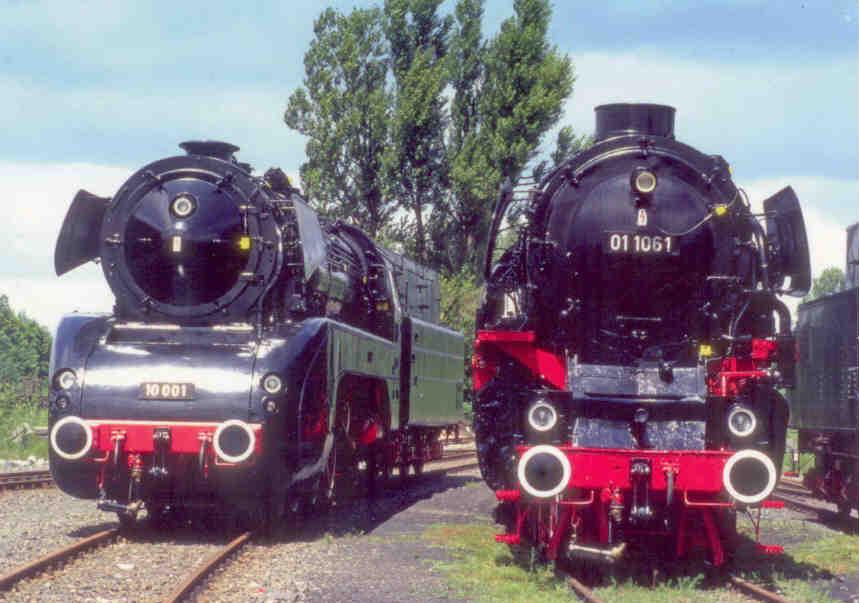 Dampf-Schnellzuglokomotiven 10 001 + 011061