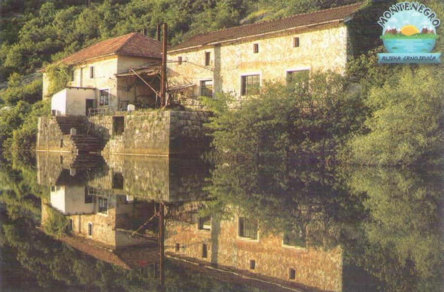 Rijeka Crnojevica, buildings on shore
