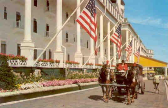 Grand Hotel, Bus (Mackinac Island, Michigan)