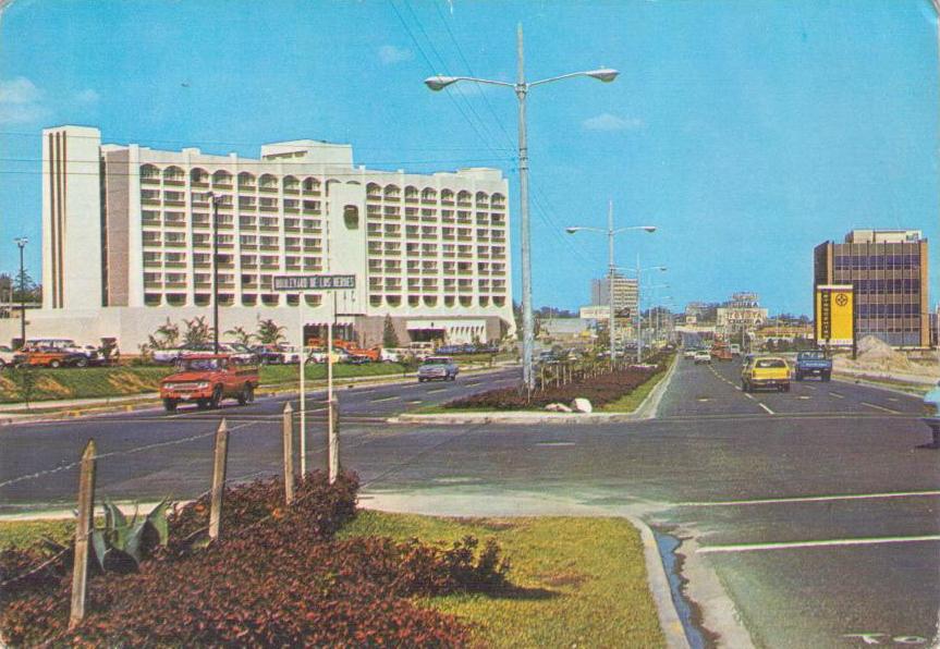 San Salvador, Boulevard de los Heroes y el Hotel Camino Real (El Salvador)