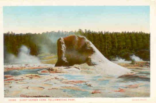 Yellowstone Park, Giant Geyser Cone (USA)