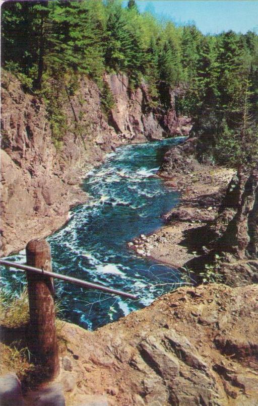 Copper Falls State Park, Bad River Canyon (Mellen, Wisconsin, USA)