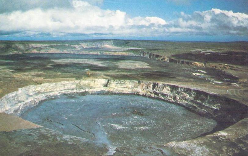 Hawaii Volcanoes National Park, Kilauea Volcano, Halemaumau Firepit