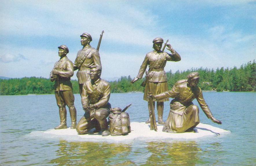 Lake Samdjiyeun, group of sculptures (DPR Korea)