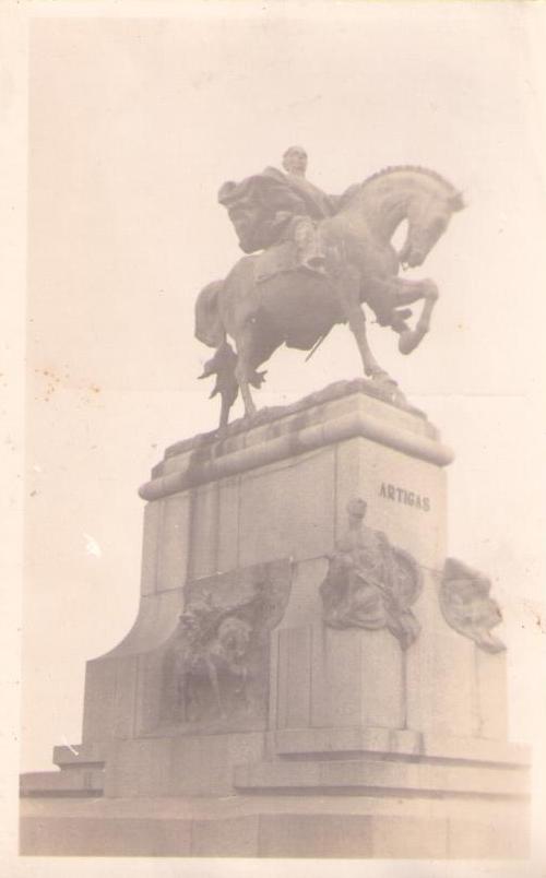 Paysandu, Monumento a Artigas (Uruguay)