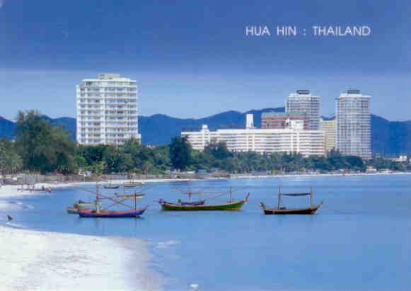 Hua Hin beach and fishing boats (Thailand)