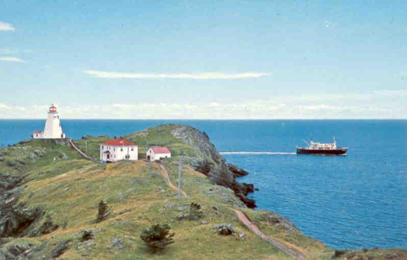 Grand Manan Ferry passing Swallow Tail Lighthouse (New Brunswick, Canada)