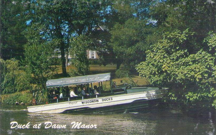 Wisconsin Dells, Duck at Dawn Manor (USA)