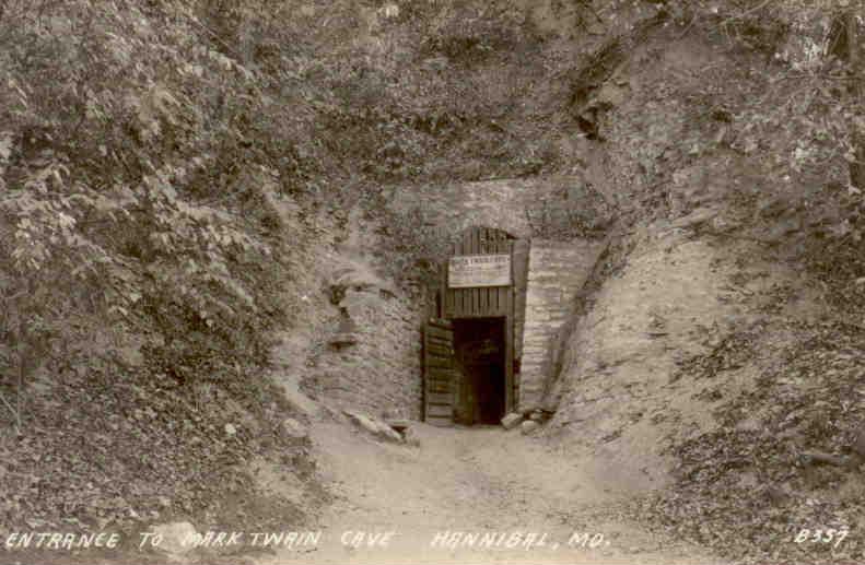 Entrance to Mark Twain Cave, Hannibal (Missouri, USA)