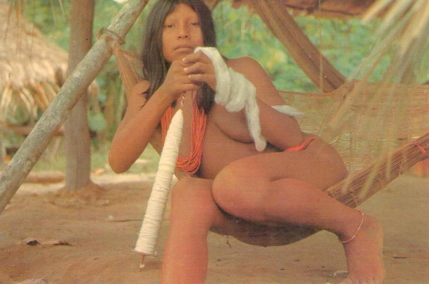 Haut Itany, Jeune Indienne Wayana (110) (French Guiana)